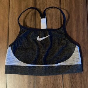 Nike Girls Dry-Fit Sports Bra